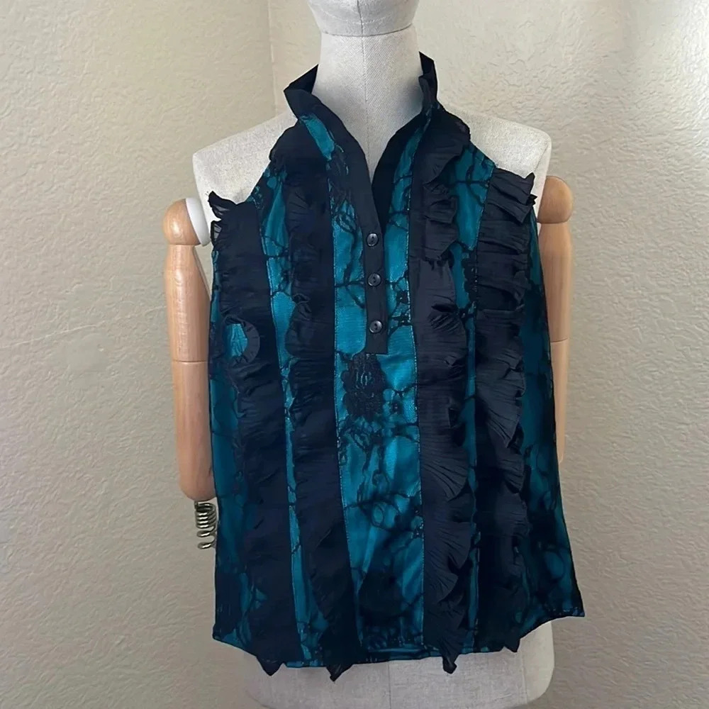 Feline‎ Green/Black Lace/Ruffle Halter Top